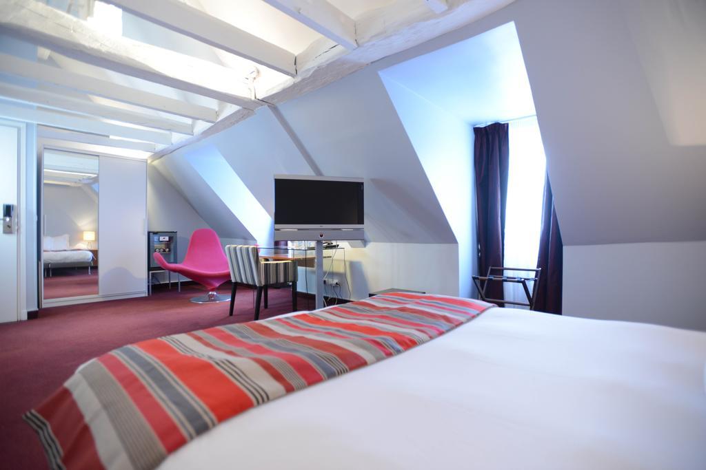 Hotel Des Archives París Habitación foto